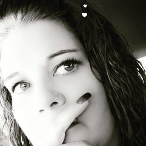 Meet your Posher, Lorie